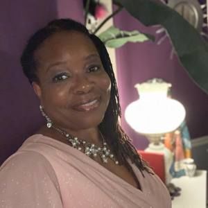 Meet your Posher, Deborah